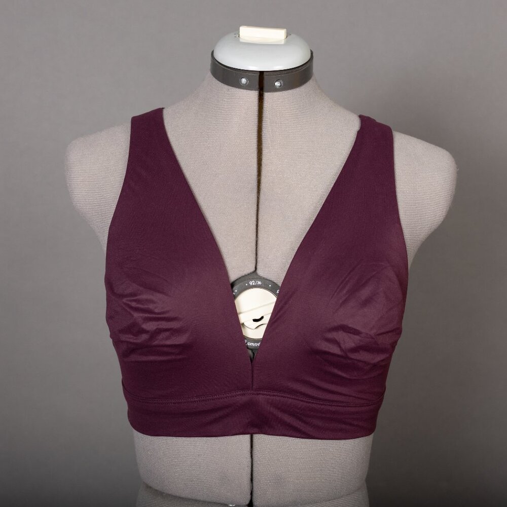 NWT Victoria's Secret bralette (size L)